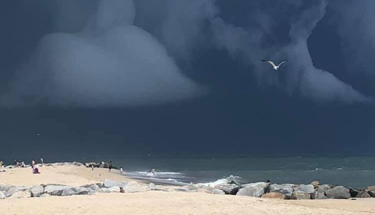storm at beach, august 19th, delaware, dewey beach, rehoboth beach, lewes beach, hail, rain, heavy winds, exgtreme storm warnings, severe thunderstorms